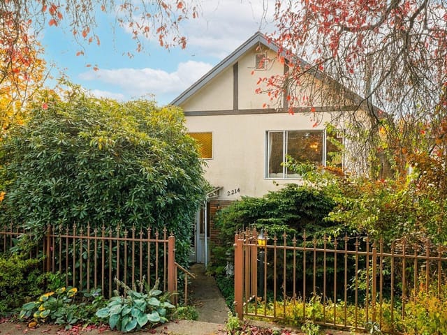 House for sale in Vancouver, Vancouver East, 2214 E 4th Avenue, 263198113 | Realtylink.org