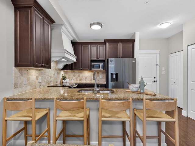 Apartment for sale in Surrey, Cloverdale, 107 19530 65 Avenue, 263198136 | Realtylink.org