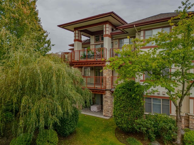 Apartment for sale in Surrey, Cloverdale, 207 16469 64 Avenue, 263198190 | Realtylink.org
