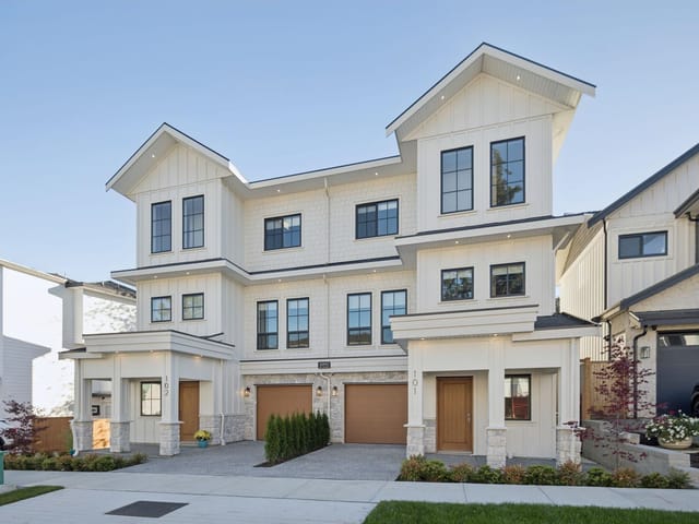 1/2 Duplex for sale in Surrey, South Surrey White Rock, 101 16042 9a Avenue, 263198246 | Realtylink.org
