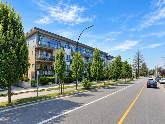Apartment for sale in North Vancouver, North Vancouver, 110 625 E 3rd Street, 263198278 | Realtylink.org