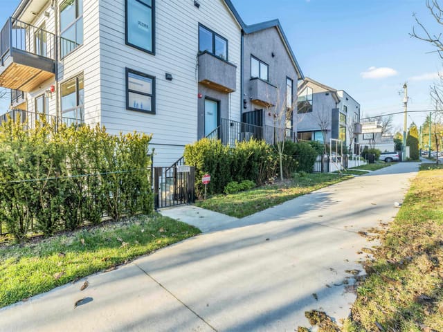 Townhouse for sale in Vancouver, Vancouver West, 7357 Oak Street, 263198365 | Realtylink.org