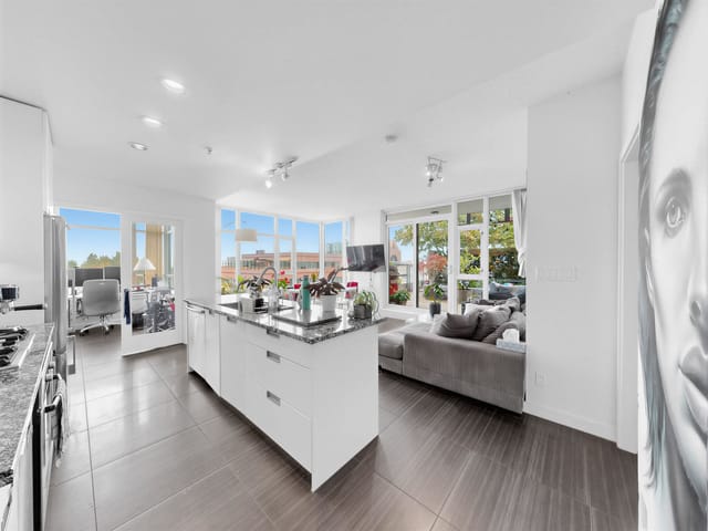 Apartment for sale in Vancouver, Vancouver West, 865 2080 W Broadway, 263198414 | Realtylink.org