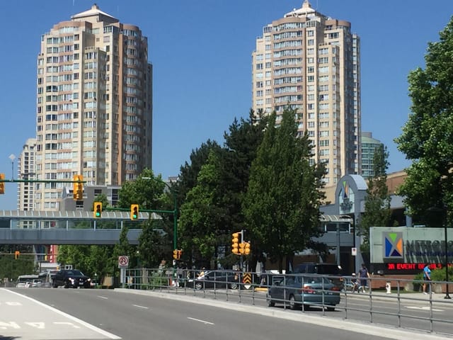 Townhouse for sale in Burnaby, Burnaby South, 401 6240 McKay Avenue, 263198498 | Realtylink.org