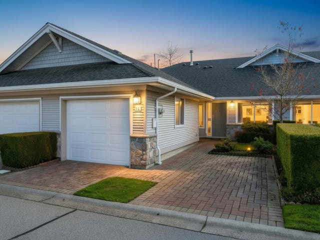 Townhouse for sale in Surrey, South Surrey White Rock, 14 17516 4 Avenue, 263198549 | Realtylink.org