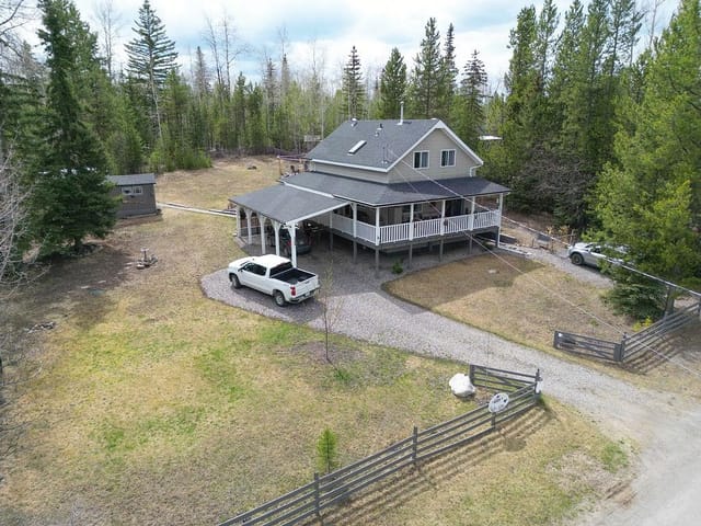 House for sale in Lone Butte, 100 Mile House, 6318 Moose Point Drive, 263198558 | Realtylink.org