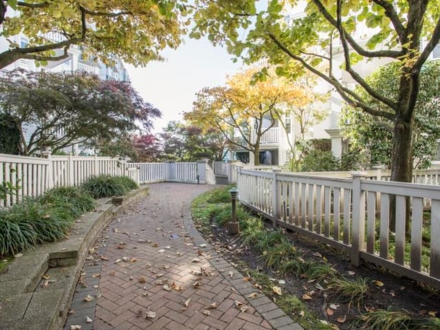 Apartment for sale in North Vancouver, North Vancouver, 206 137 E 1st Street, 263198624 | Realtylink.org