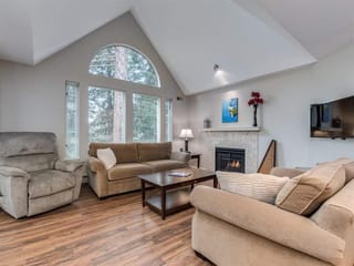Apartment for sale in Burnaby, Burnaby North, 304 1675 Augusta Avenue, 263198627 | Realtylink.org