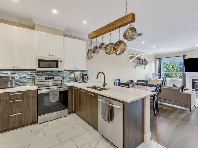 Apartment for sale in Port Coquitlam, Port Coquitlam, 310 2109 Rowland Street, 263198750 | Realtylink.org