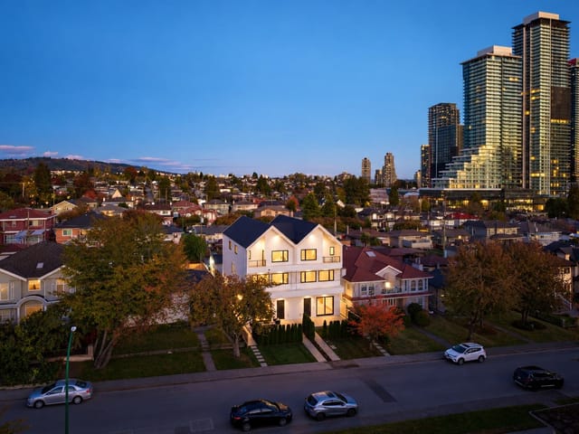 1/2 Duplex for sale in Burnaby, Burnaby North, 2 1458 Rosser Avenue, 263198781 | Realtylink.org