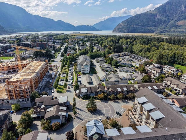 Townhouse for sale in Squamish, Squamish, 1216 Village Green Way, 263198829 | Realtylink.org