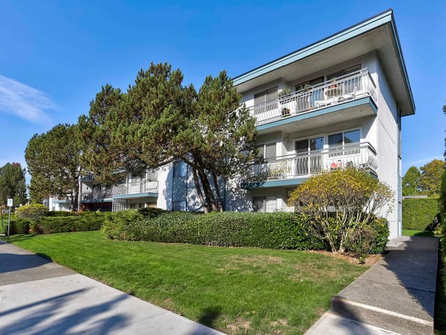 Apartment for sale in Surrey, Cloverdale, 218 17707 57a Avenue, 263198883 | Realtylink.org