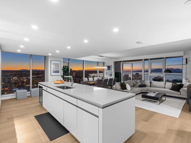 Apartment for sale in Vancouver, Vancouver West, 2903 889 Pacific Street, 263198899 | Realtylink.org