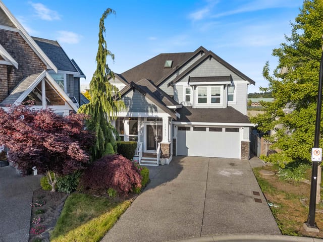 House for sale in Surrey, South Surrey White Rock, 17433 1 Avenue, 263199117 | Realtylink.org