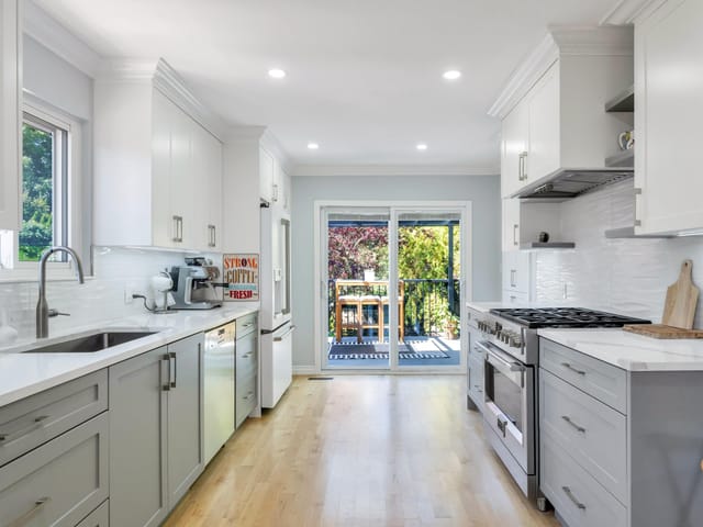 House for sale in White Rock, South Surrey White Rock, 871 Kent Street, 263199119 | Realtylink.org