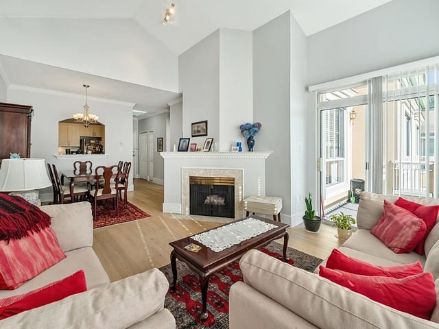 Apartment for sale in Coquitlam, Coquitlam, 405 2985 Princess Crescent, 263199246 | Realtylink.org