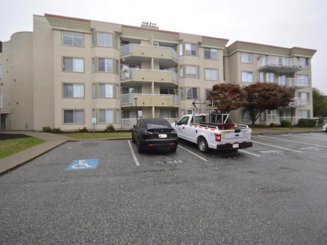 Apartment for sale in Abbotsford, Abbotsford, 437 32830 George Ferguson Way, 263199345 | Realtylink.org