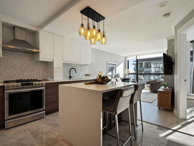 Apartment for sale in North Vancouver, North Vancouver, 504 124 W 1st Street, 263199398 | Realtylink.org
