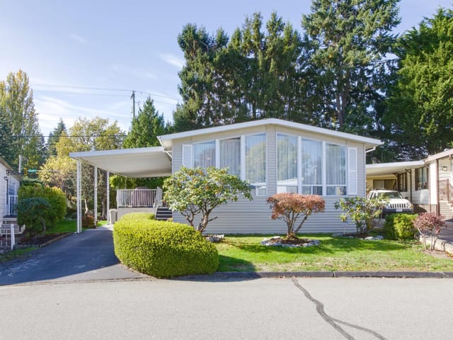 Manufactured Home for sale in Surrey, South Surrey White Rock, 65 15875 20 Avenue, 263199428 | Realtylink.org