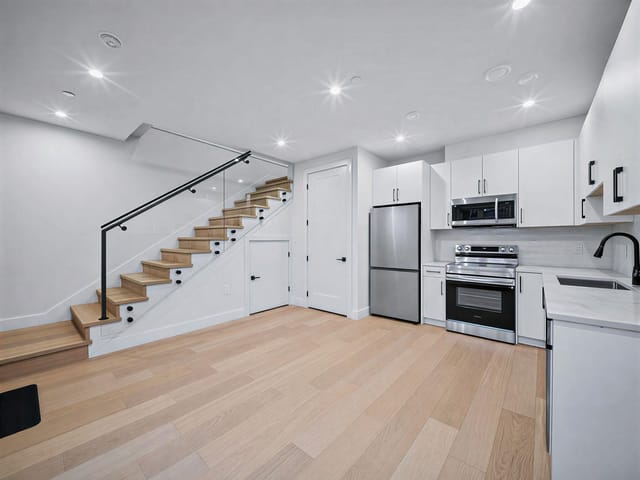 1/2 Duplex for sale in Vancouver, Vancouver East, 2 6989 Kerr Street, 263199434 | Realtylink.org