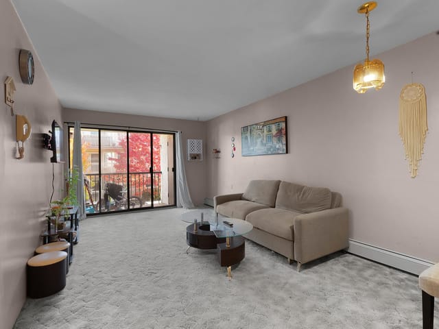 Apartment for sale in Abbotsford, Abbotsford, 206 32733 E Broadway Street, 263199485 | Realtylink.org