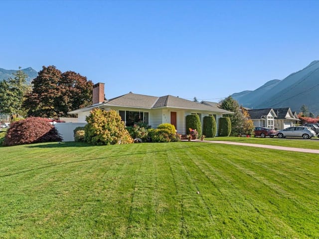 House for sale in Hope, Hope & Area, 571 4th Avenue, 263199576 | Realtylink.org