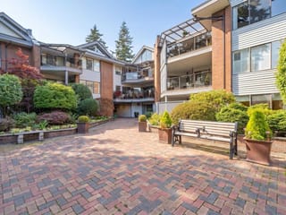 Apartment for sale in Surrey, South Surrey White Rock, 109 15270 17 Avenue, 263199769 | Realtylink.org