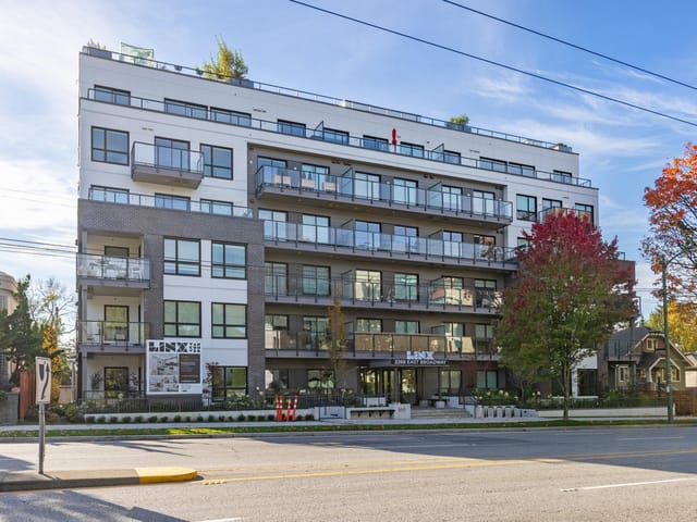 Apartment for sale in Vancouver, Vancouver East, 208 2268 E Broadway, 263200111 | Realtylink.org