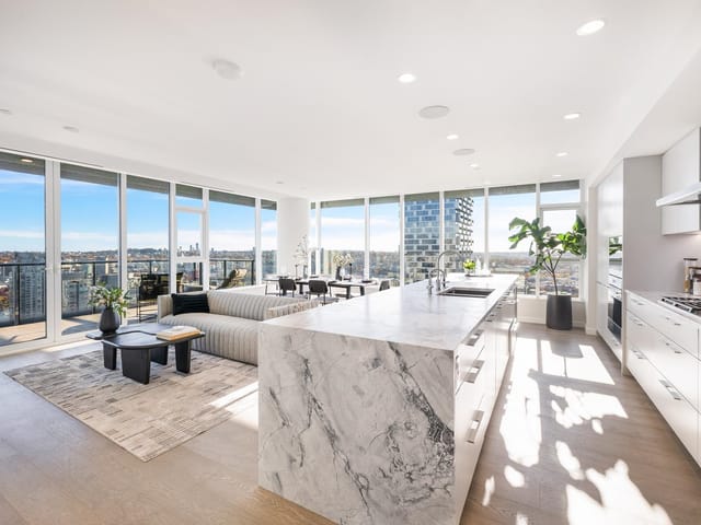 Apartment for sale in Vancouver, Vancouver West, 3703 1335 Howe Street, 263200147 | Realtylink.org