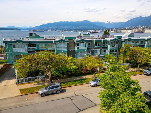 Apartment for sale in Vancouver, Vancouver East, 106 2211 Wall Street, 263200162 | Realtylink.org