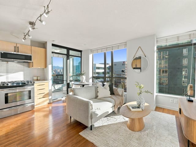 Apartment for sale in Vancouver, Vancouver West, 709 1068 W Broadway, 263200177 | Realtylink.org