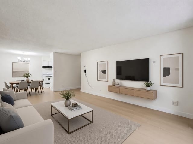 Apartment for sale in Surrey, North Surrey, 101 15238 100 Avenue, 263200251 | Realtylink.org