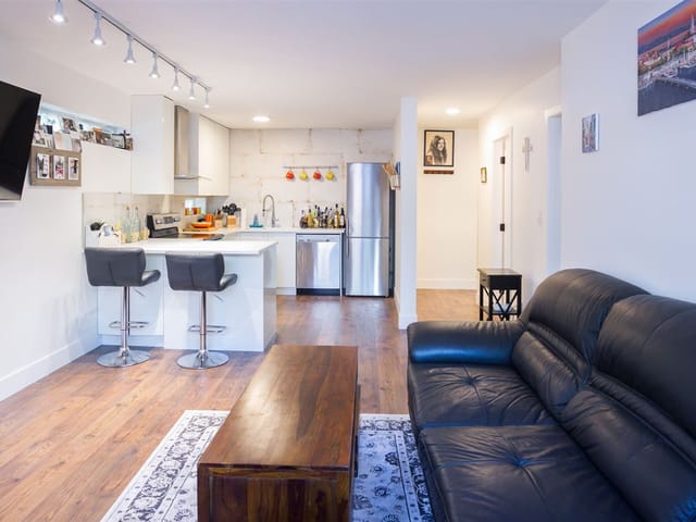 Apartment for sale in Vancouver, Vancouver West, 2 3250 W 4th Avenue, 263200729 | Realtylink.org
