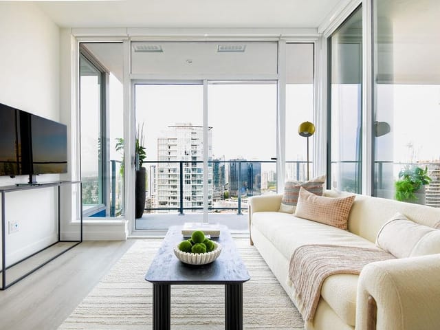 Apartment for sale in Burnaby, Burnaby South, 307 4988 Bennett Street, 263200730 | Realtylink.org