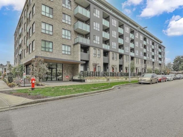 Apartment for sale in Surrey, Surrey, 427 15738 85 Avenue, 263200989 | Realtylink.org