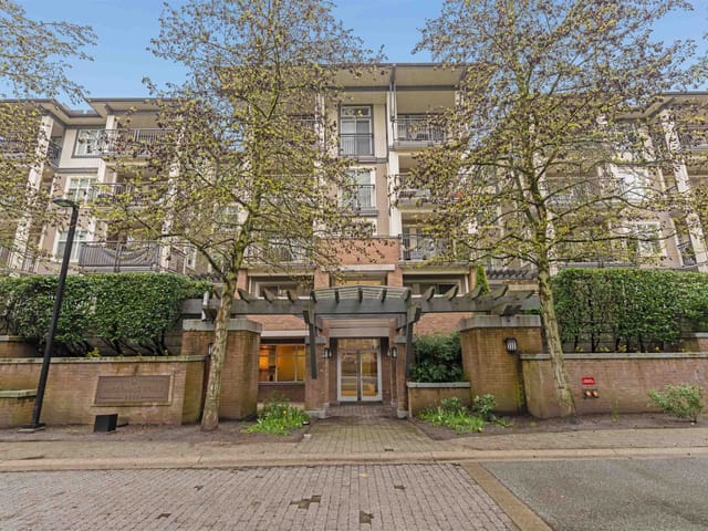 Apartment for sale in Burnaby, Burnaby North, 217 4833 Brentwood Drive, 263200998 | Realtylink.org