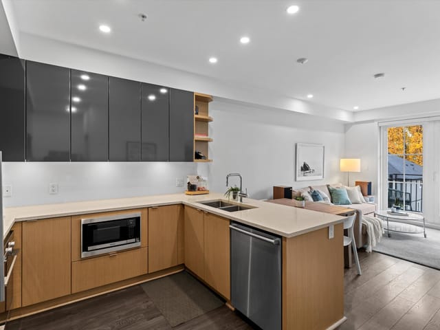 Apartment for sale in Vancouver, Vancouver West, 302 2528 Collingwood Street, 263201046 | Realtylink.org