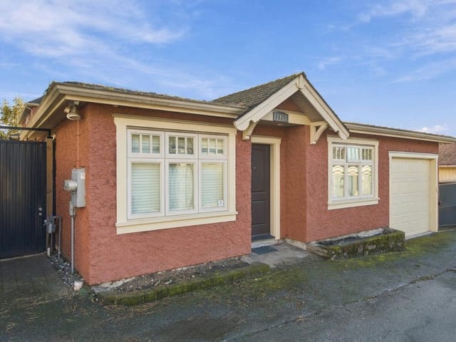 Other Property for rent in Vancouver, Vancouver West, 2451 W 18th Avenue, 263201383 | Realtylink.org