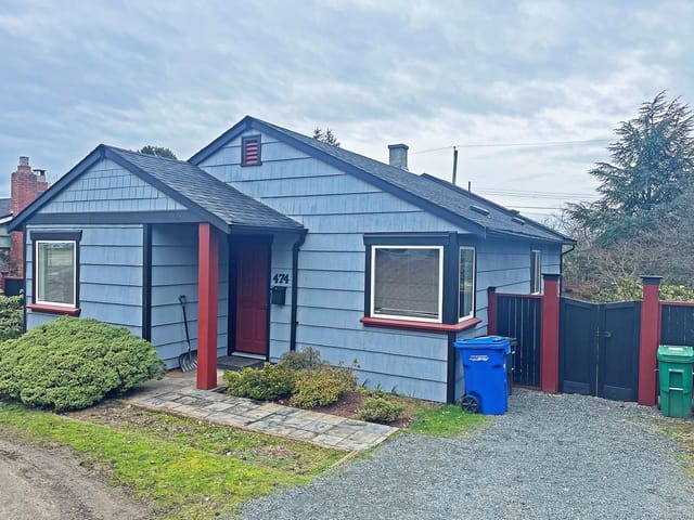 House for sale in Nanaimo, 474 & 486 Wakesiah Ave, 993151 | Realtylink.org